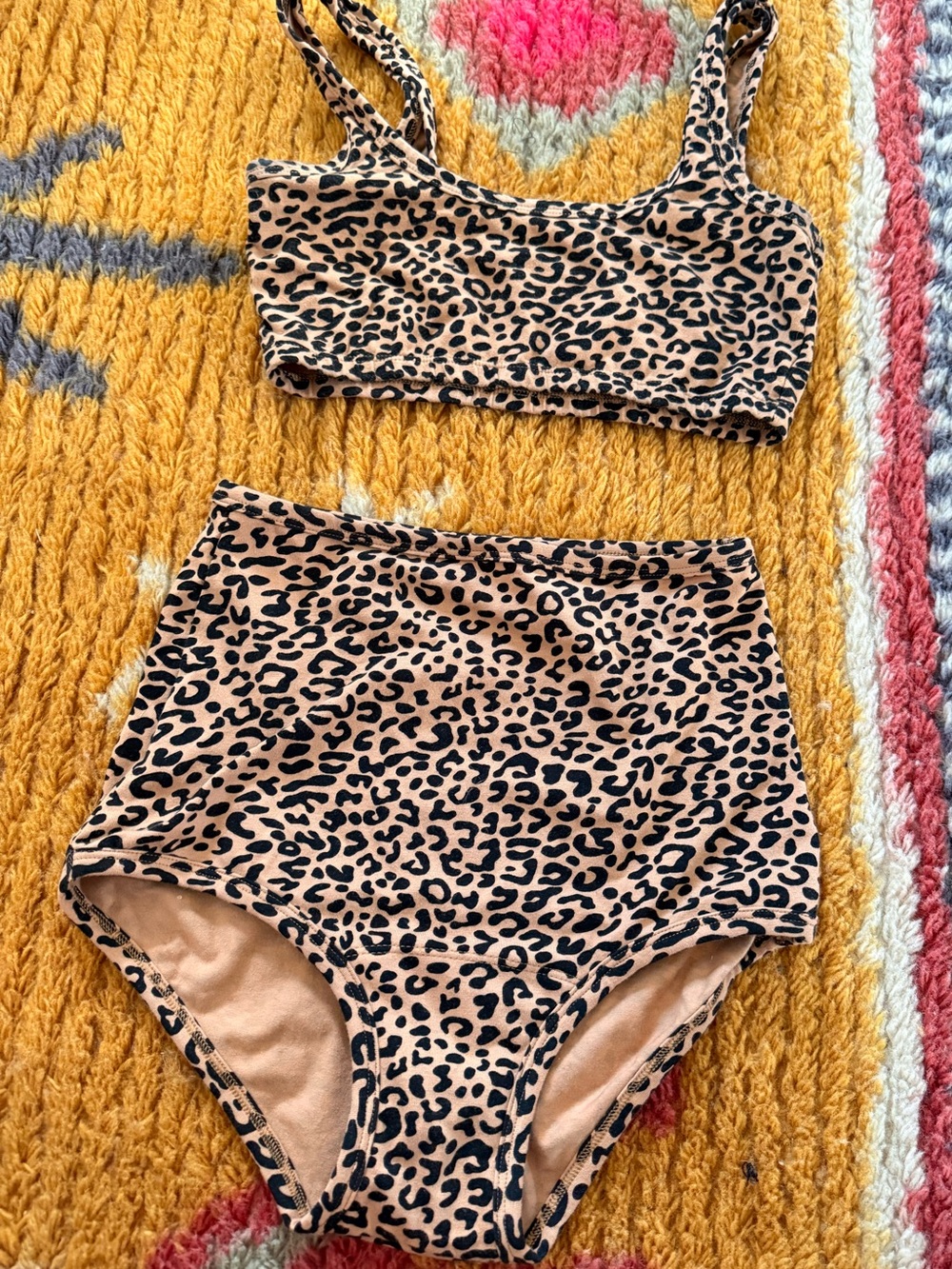 Shop arc cheetah leopard medium set
